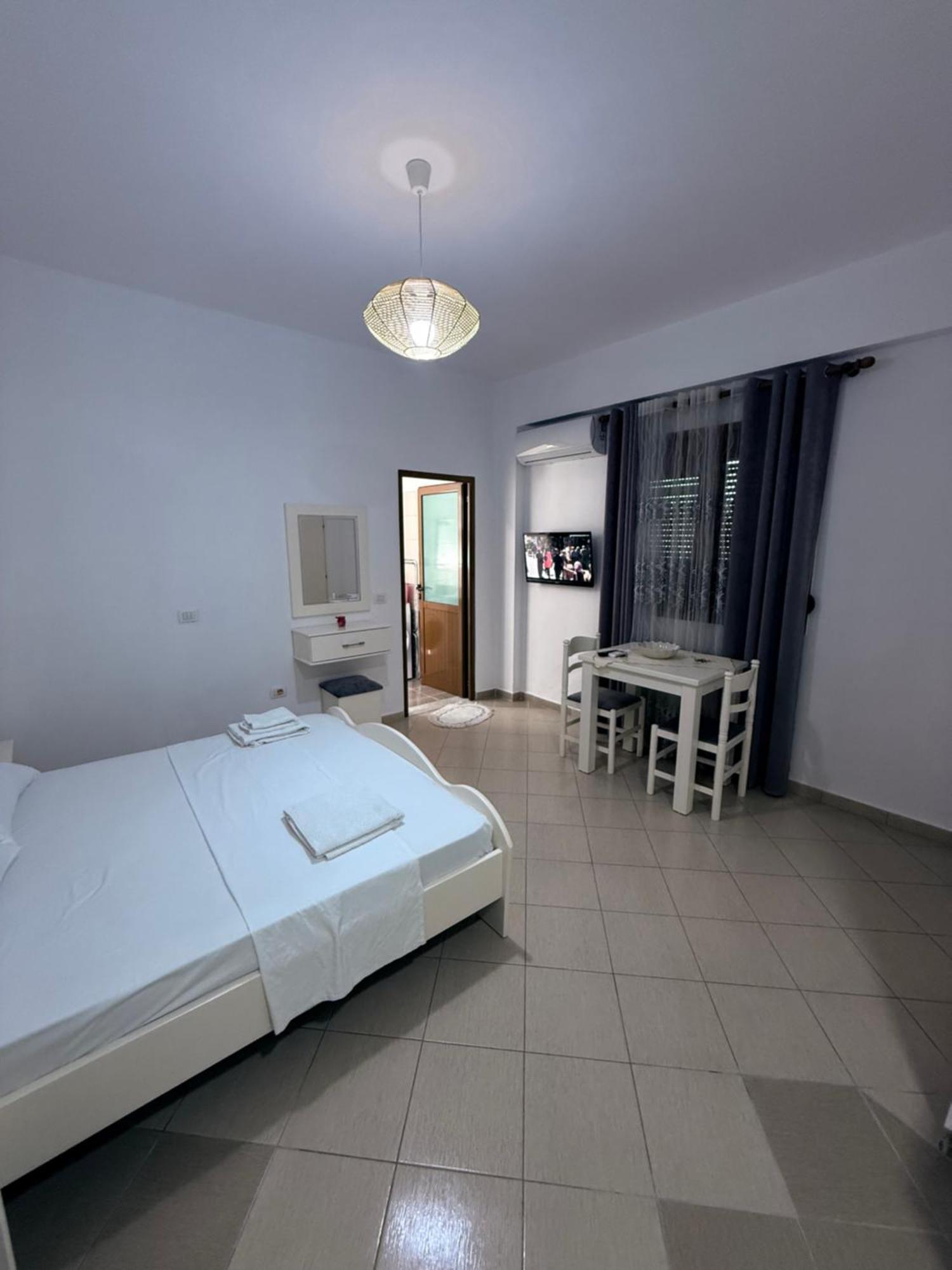 Amar Apartments Sarandë 外观 照片