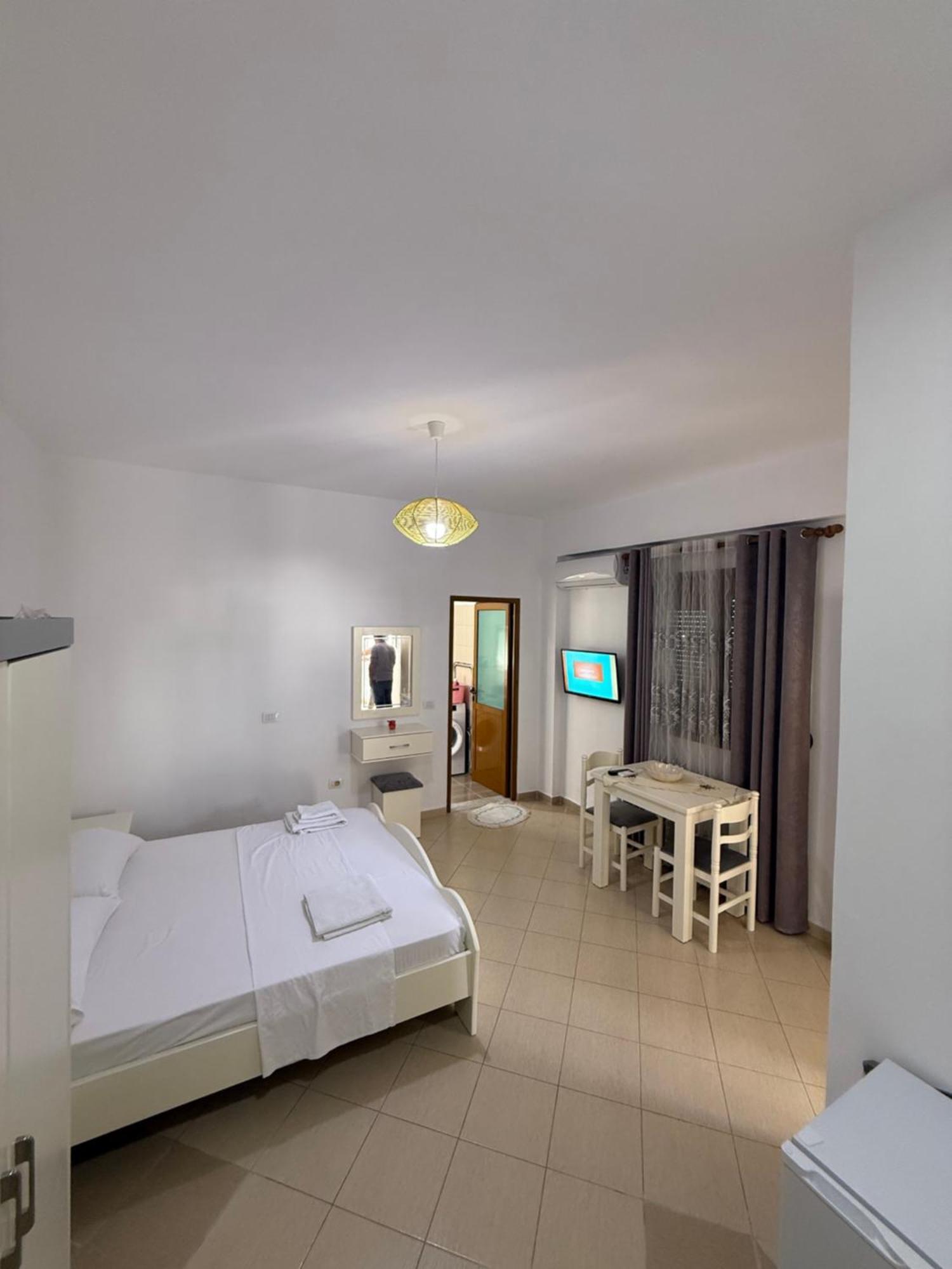Amar Apartments Sarandë 外观 照片